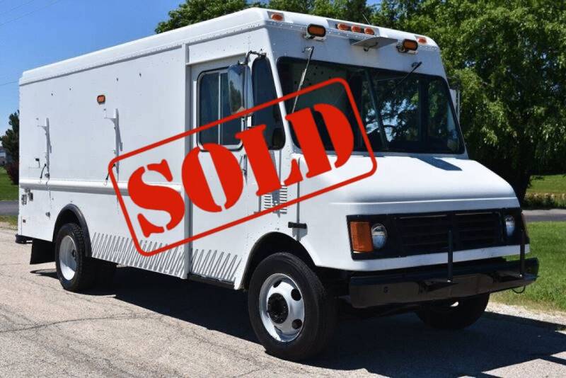 1999 Workhorse P3500 for sale at Signature Truck Center - Step Van-Food Truck in Crystal Lake IL