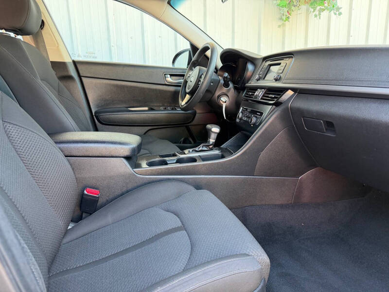 2017 Kia Optima LX