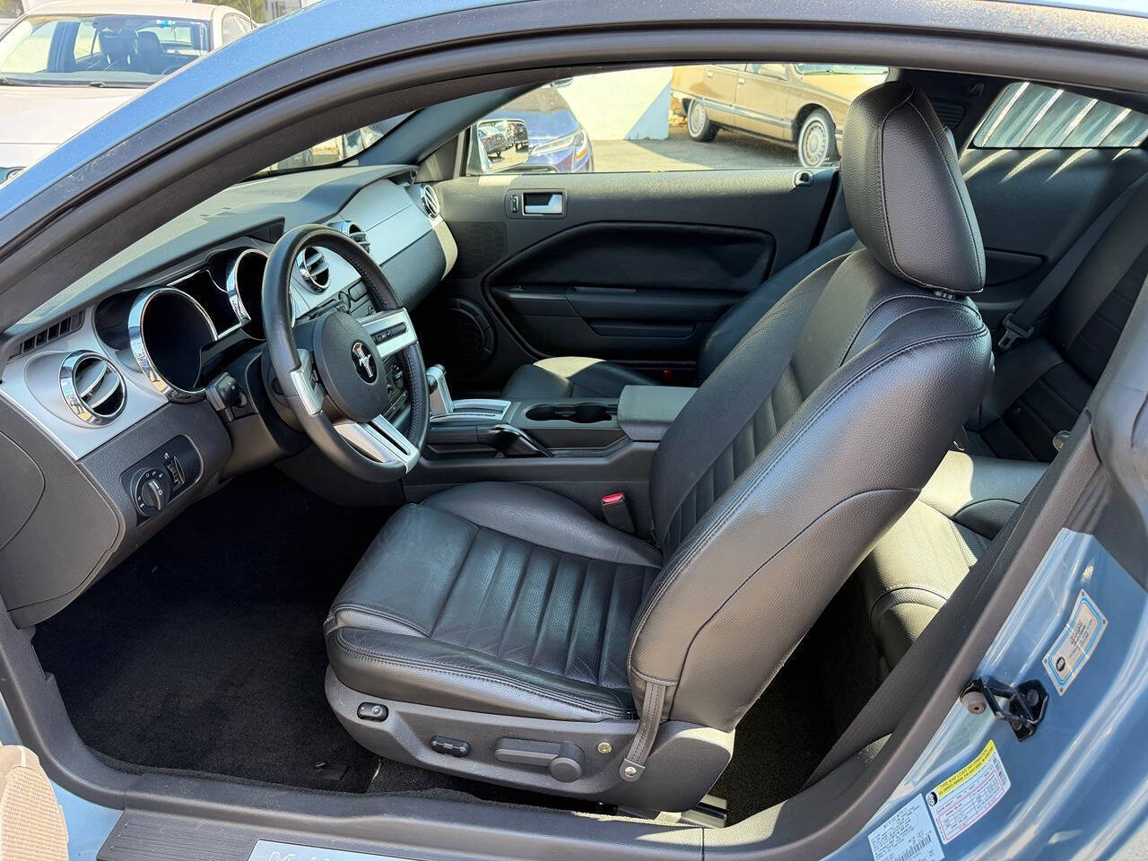 2005 Ford Mustang 3