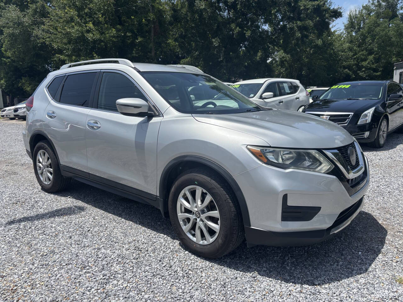 View vehicle photo 3