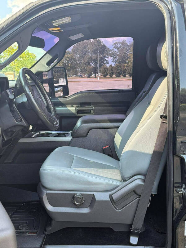 2012 Ford F-250 Super Duty Lariat