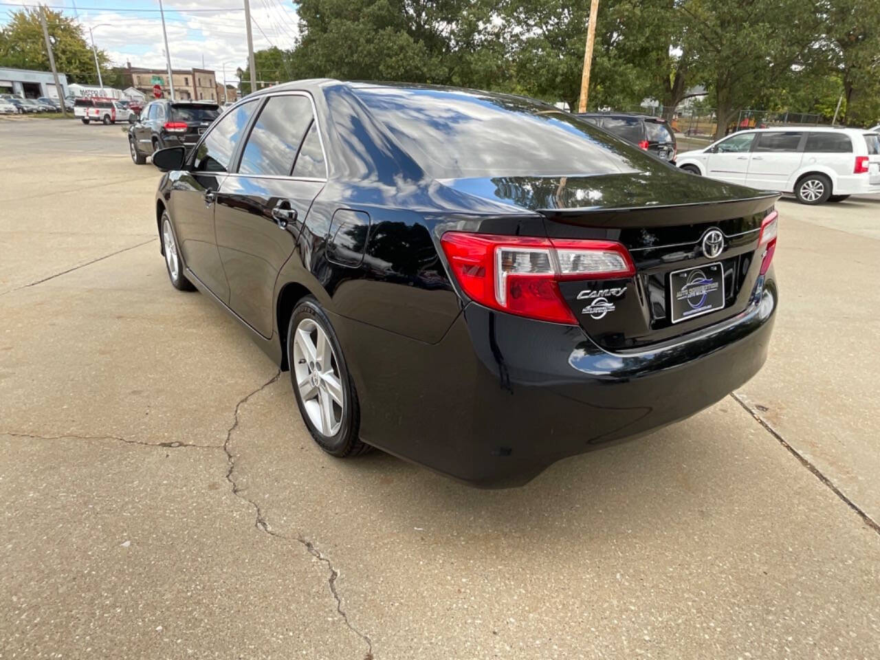 2012 Toyota Camry for sale at Auto Connection in Waterloo, IA