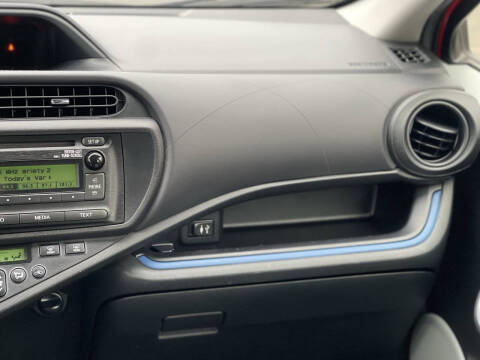 2013 Toyota Prius c One