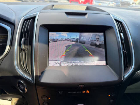 2020 Ford Edge Titanium