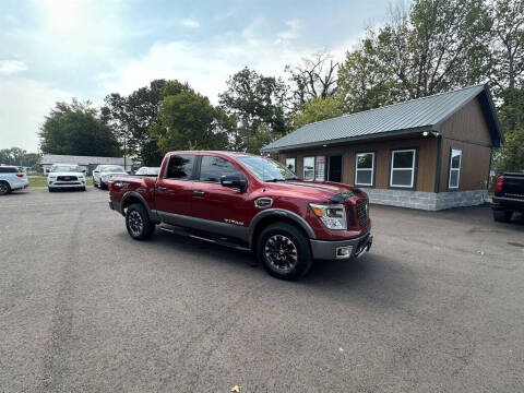 2017 Nissan Titan PRO-4X