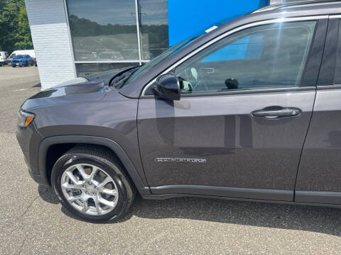 2024 Jeep Compass Latitude Lux