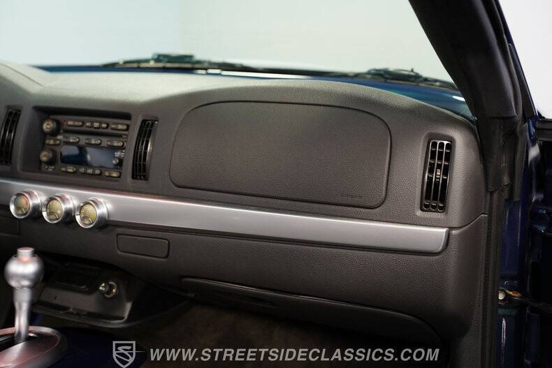 2005 Chevrolet SSR LS
