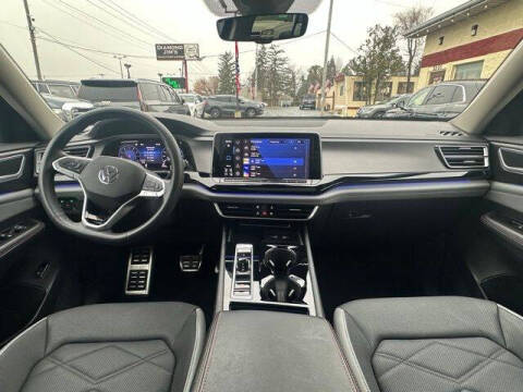 2024 Volkswagen Atlas Peak Edition SE 4Motion