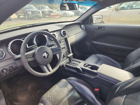 2005 Ford Mustang V6 Premium