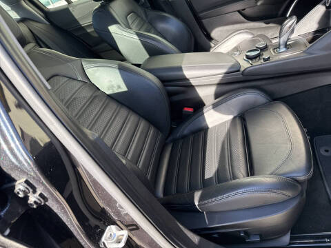 2017 Alfa Romeo Giulia Ti