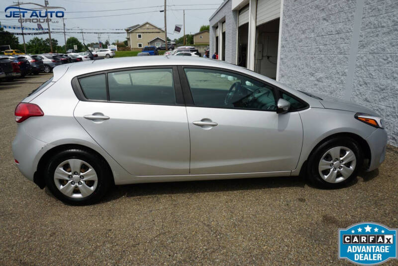 2017 Kia Forte5 LX