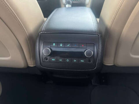 2011 Chevrolet Traverse LTZ