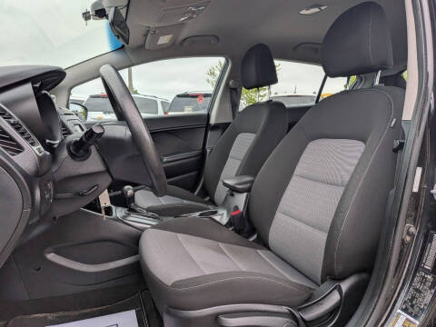 2016 Kia Forte5 LX