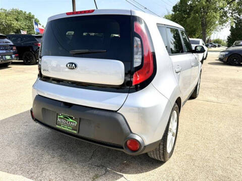2015 Kia Soul +
