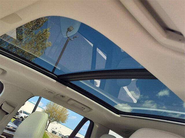 2024 Volvo XC90 B5 Plus Bright Theme