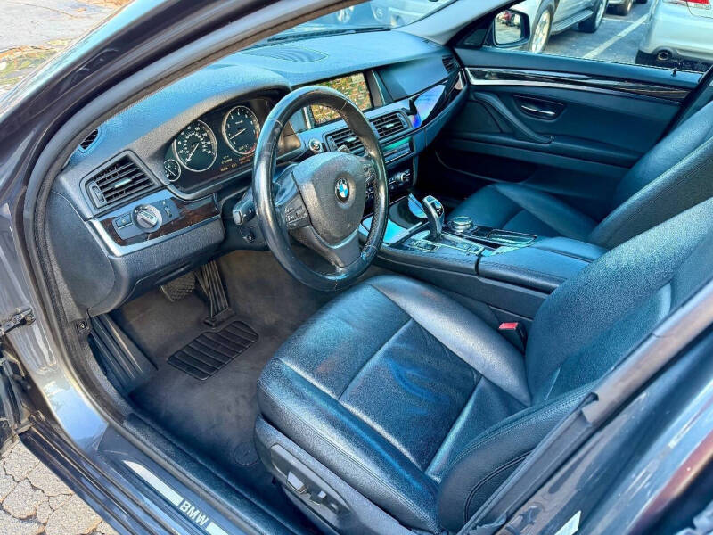 2016 BMW 5 Series 528i