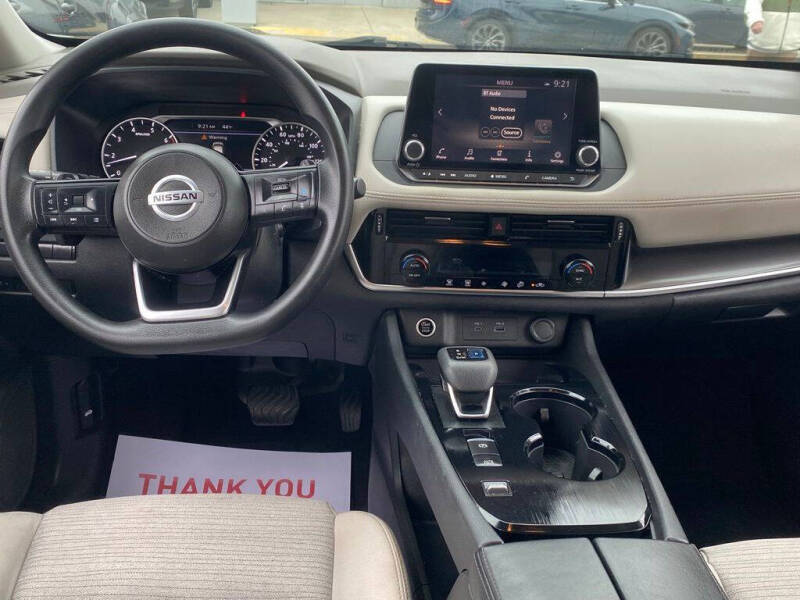 2021 Nissan Rogue SV