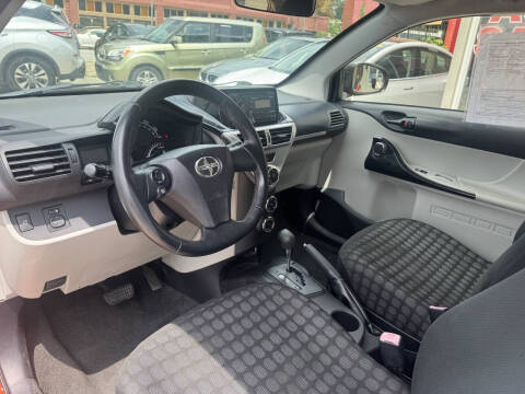 2013 Scion iQ
