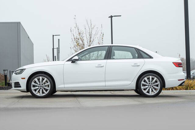 2017 Audi A4 2.0T quattro Premium