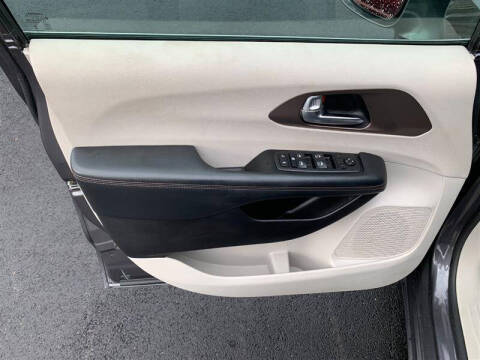 2019 Chrysler Pacifica Touring L