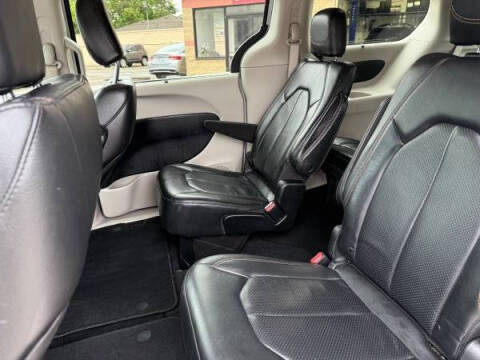 2020 Chrysler Pacifica Touring L