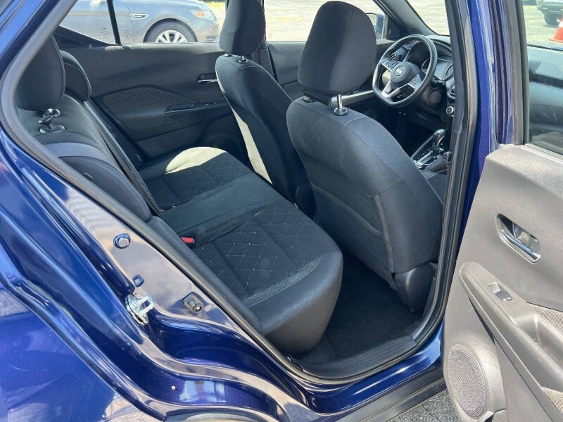 2020 Nissan Kicks SV