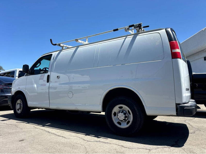 2018 Chevrolet Express 2500