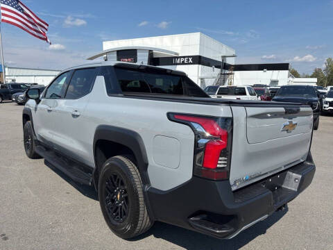 2025 Chevrolet Silverado EV LT