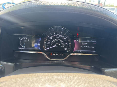 2014 Lincoln MKS