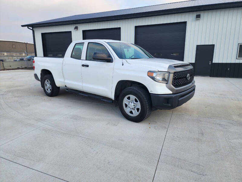 2018 Toyota Tundra SR's photo