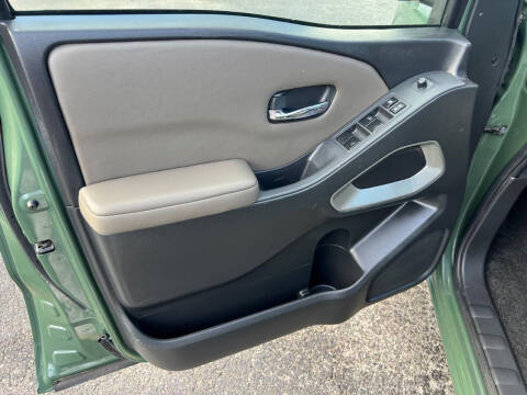 2023 Nissan Frontier SV