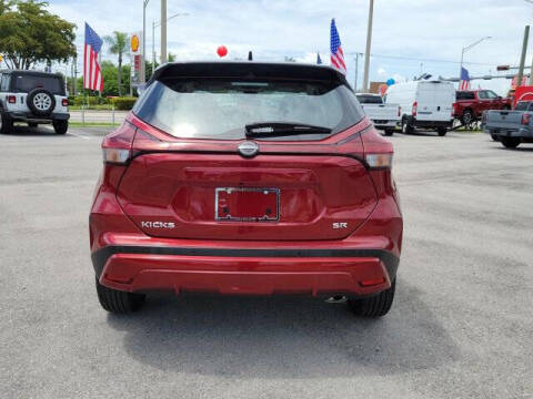 2024 Nissan Kicks SR