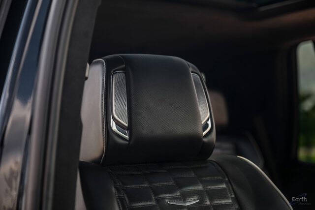 2025 Cadillac Escalade-V