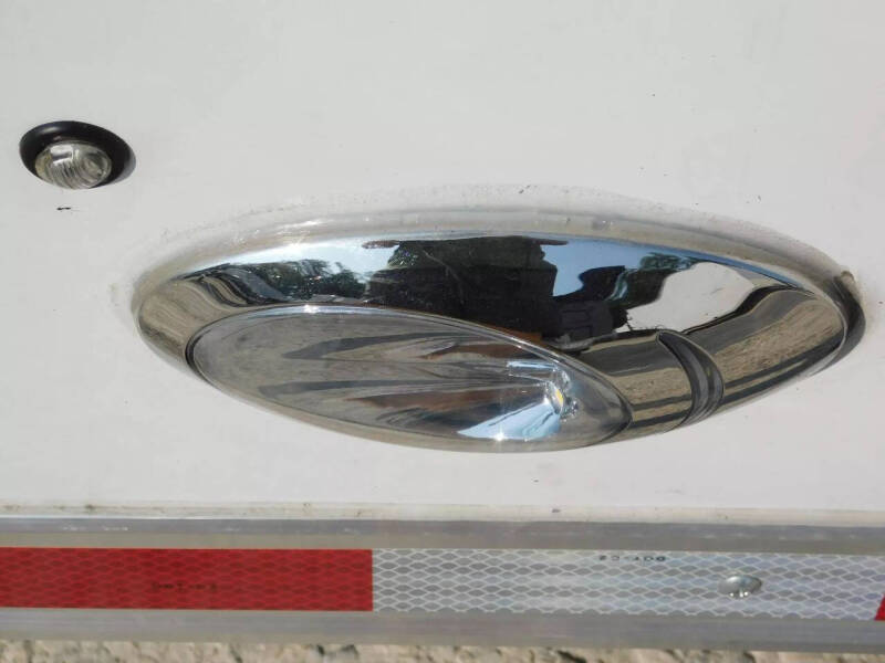 2025 United Trailers USH 32' Stacker Loaded