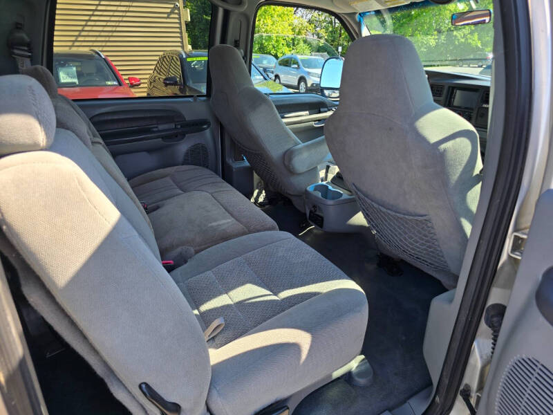 2004 Ford Excursion XLT