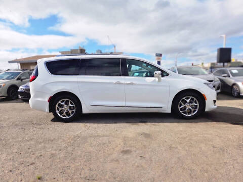 2018 Chrysler Pacifica Limited