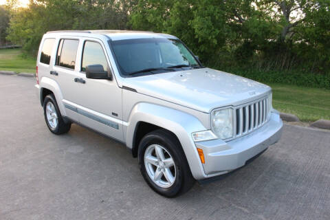 2009 Jeep Liberty for sale at Clear Lake Auto World in League City TX