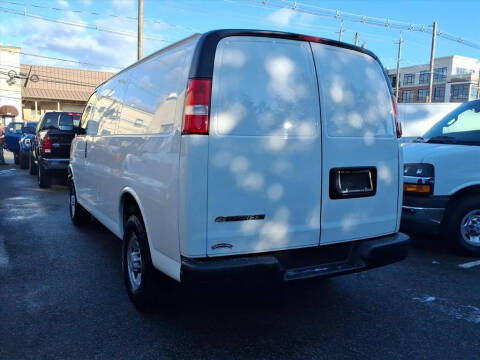 2020 Chevrolet Express 2500