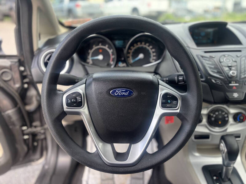 2017 Ford Fiesta SE