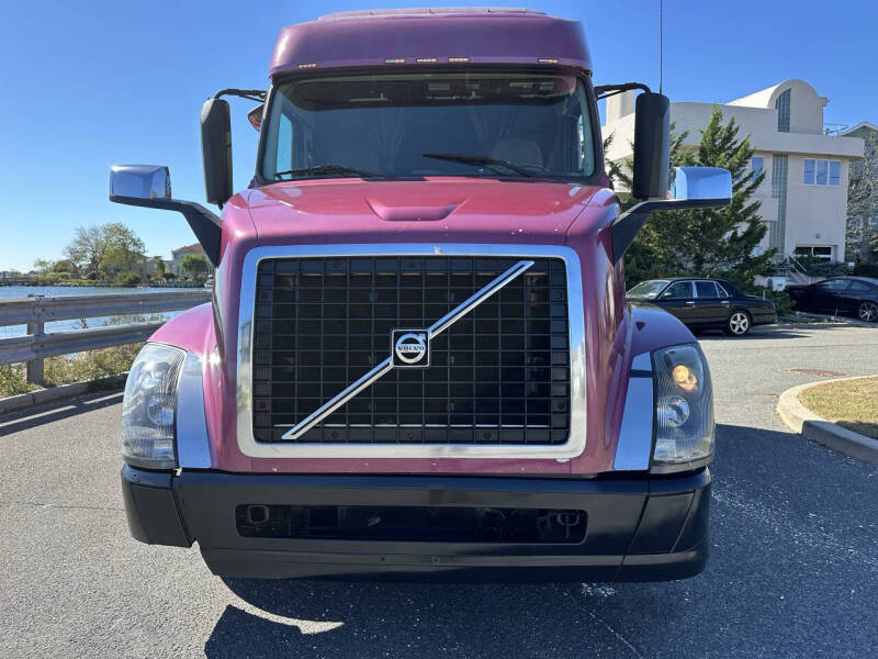 2014 Volvo VNL