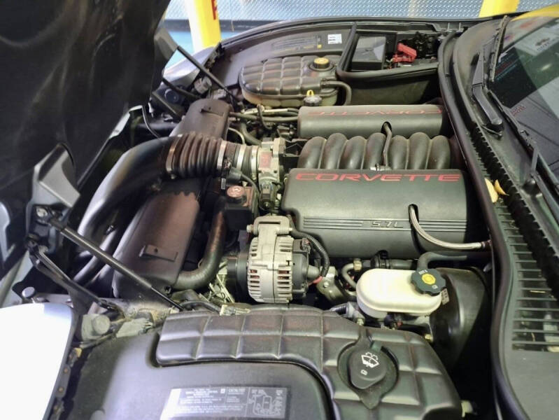 2004 Chevrolet Corvette