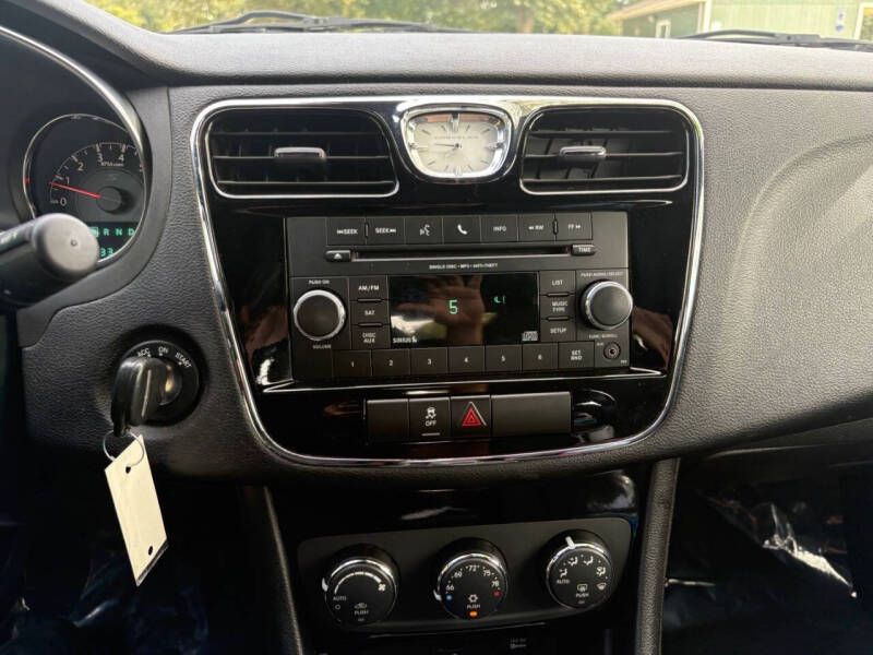 2014 Chrysler 200 Touring