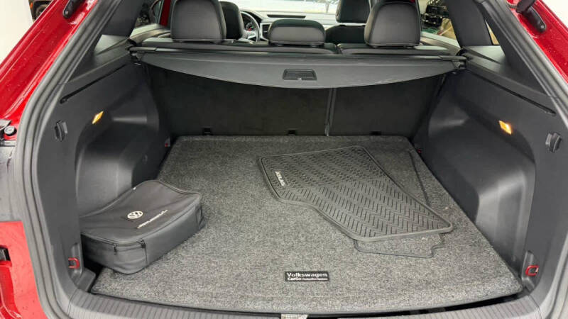 2021 Volkswagen Atlas Cross Sport V6 SE