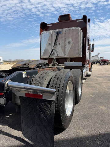 2018 Peterbilt 389