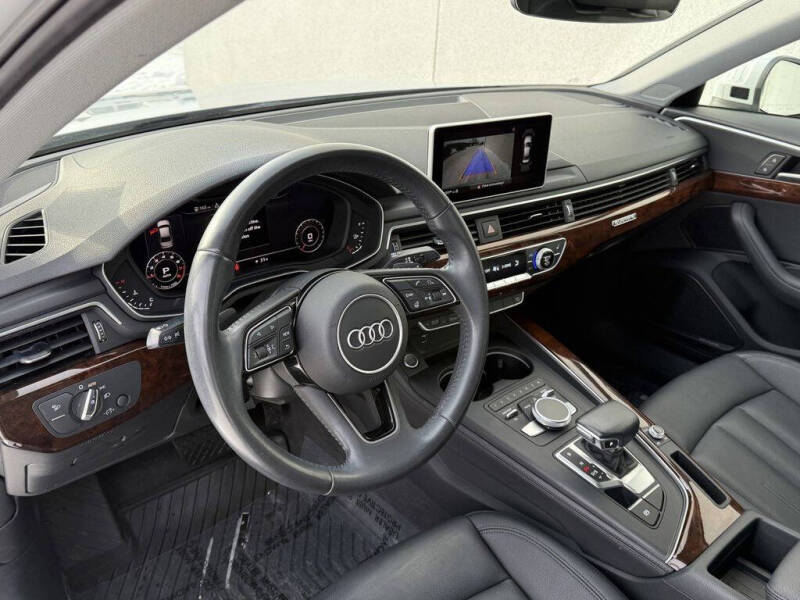 2019 Audi A4 quattro Premium Plus 45 TFSI
