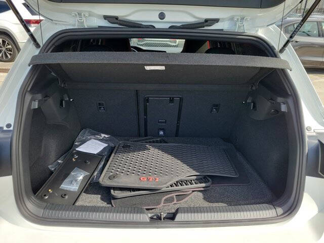 2024 Volkswagen Golf GTI Autobahn