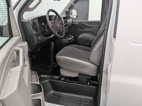 2025 GMC Savana 2500