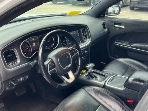 2017 Dodge Charger SXT