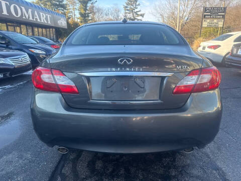 2011 Infiniti M37 x