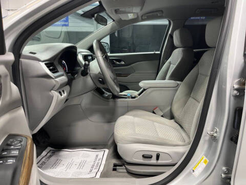 2017 GMC Acadia SLE-2